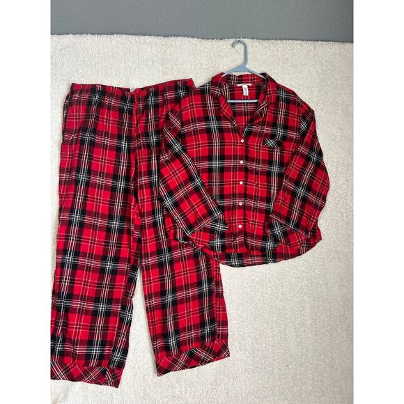 Victoria secret Other - Victoria Secret women’s X-Large plaid pajama set.